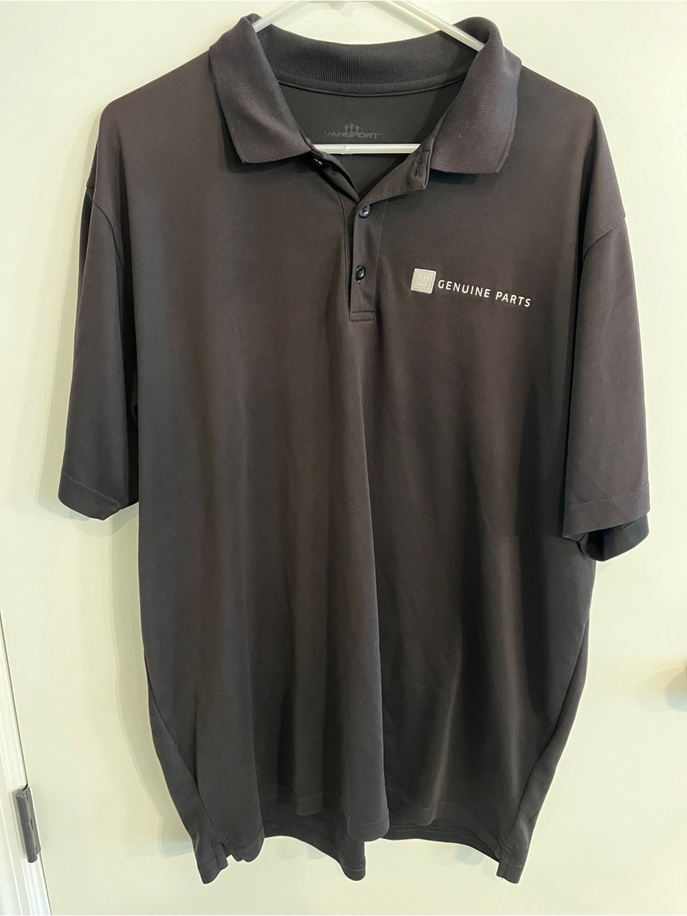 Men’s size large vansport GM Genuine Parts Polo